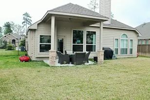 99 E Lasting Spring Cir, The Woodlands, TX 77389 - Photo 25