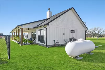 17637 Englin Road, Winnie, TX 77665 - Photo 29