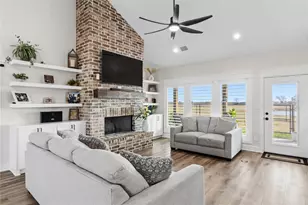 17637 Englin Rd, Winnie, TX 77665 - Photo 13