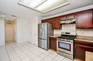 12311 Grove Meadow Dr, Stafford, TX 77477 - Photo 9