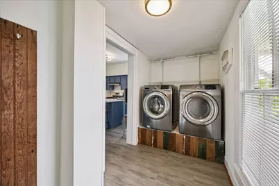 724 Broadway Street, Galveston, TX 77550 - Photo 13