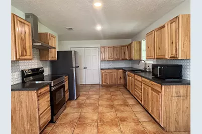 276 County Road 2234 2, Cleveland, TX 77327 - Photo 5