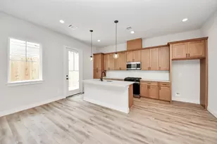 6519 Old Olive Tree Dr, Houston, TX 77091 - Photo 11