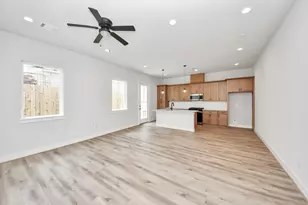 6519 Old Olive Tree Dr, Houston, TX 77091 - Photo 13