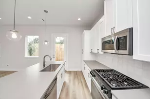 6519 Old Olive Tree Dr, Houston, TX 77091 - Photo 11