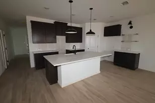 572 Day Sta Dr, Dayton, TX 77535 - Photo 3