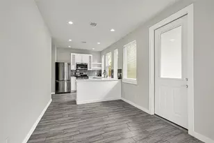 9431 Jutland Rd, Houston, TX 77033 - Photo 13