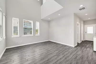 9431 Jutland Road, Houston, TX 77033 - Photo 11