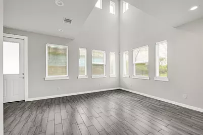 9431 Jutland Road, Houston, TX 77033 - Photo 9