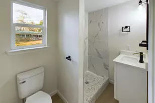 5260 Landry Ln, Beaumont, TX 77708 - Photo 13