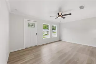 5260 Landry Ln, Beaumont, TX 77708 - Photo 5