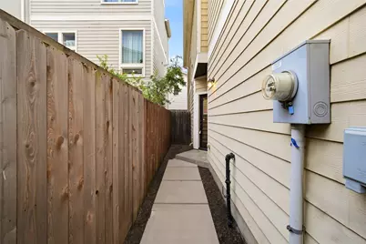 2323 Sperber Lane, Houston, TX 77003 - Photo 5