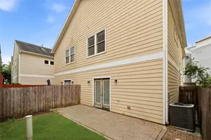 2323 Sperber Ln, Houston, TX 77003 - Photo 35