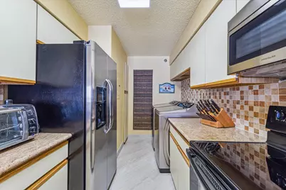 7700 Seawall Boulevard #402, Galveston, TX 77551 - Photo 5