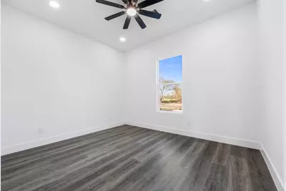 1306 Duff Lane, Houston, TX 77022 - Photo 25