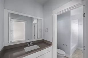 1606 Westside Gardens Ln Ln, Houston, TX 77055 - Photo 17