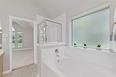 8503 Ivanhoe Springs Drive, Houston, TX 77083 - Photo 17