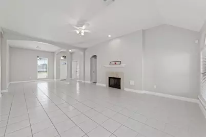 8503 Ivanhoe Springs Drive, Houston, TX 77083 - Photo 29