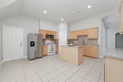8503 Ivanhoe Springs Drive, Houston, TX 77083 - Photo 19