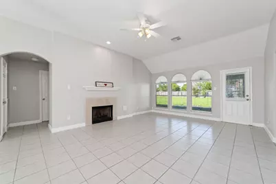 8503 Ivanhoe Springs Drive, Houston, TX 77083 - Photo 27