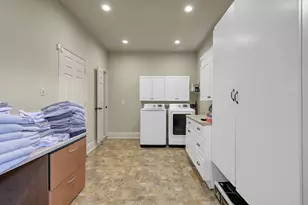 158 S Vershire Cir, The Woodlands, TX 77354 - Photo 19