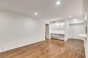 357 N Post Oak Ln, Houston, TX 77024 - Photo 5