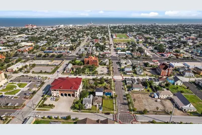 808 27th Street, Galveston, TX 77550 - Photo 31