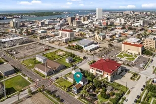 808 27th St, Galveston, TX 77550 - Photo 35