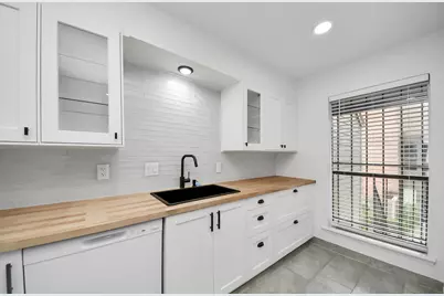 6601 Sands Point Drive #47, Houston, TX 77074 - Photo 11