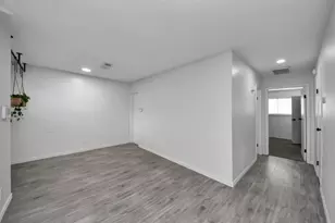 6601 Sands Point Dr, Houston, TX 77074 - Photo 7