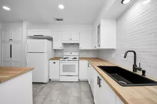 6601 Sands Point Dr, Houston, TX 77074 - Photo 15