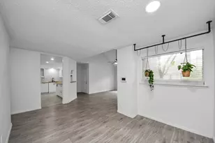 6601 Sands Point Dr, Houston, TX 77074 - Photo 1
