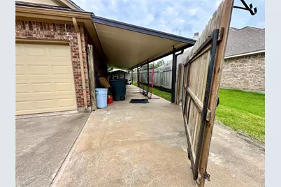 200 Washington Avenue, Clute, TX 77531 - Photo 15