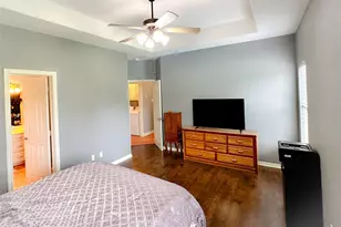 200 Washington Ave, Clute, TX 77531 - Photo 9