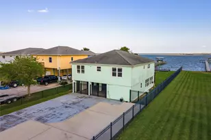 1643 Dick Bay Dr, Dickinson, TX 77539 - Photo 7