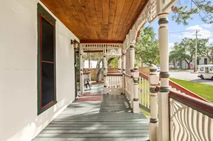 816 W Adoue St, Alvin, TX 77511 - Photo 23