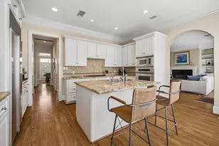 2426 Nantucket Dr, Houston, TX 77057 - Photo 13