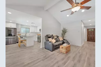 109 Country Lane, League City, TX 77573 - Photo 11
