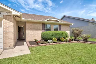109 Country Ln, League City, TX 77573 - Photo 3