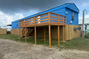 428 15th St, Dickinson, TX 77539 - Photo 1