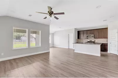 214 Kickapoo Drive, Anahuac, TX 77514 - Photo 7