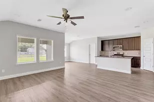 214 Kickapoo Dr, Anahuac, TX 77514 - Photo 7