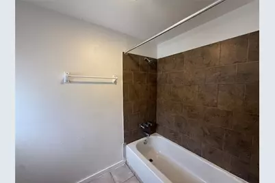 938 Zoe Street #1, Houston, TX 77020 - Photo 5