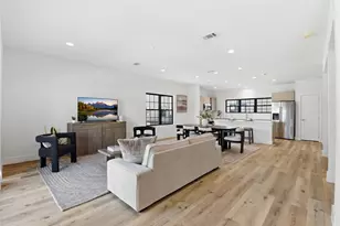 11933 N Hoa Sen Cir, Houston, TX 77072 - Photo 11