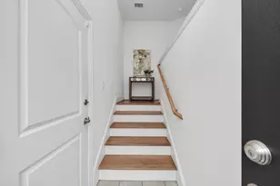 1628 W 24th St, Houston, TX 77008 - Photo 9
