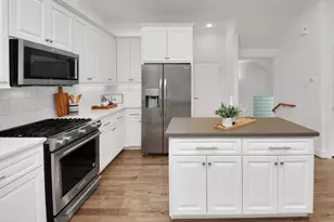 1628 W 24th St, Houston, TX 77008 - Photo 5