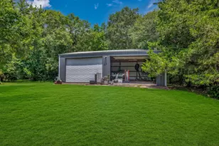 250 County Rd 498, Sweeny, TX 77480 - Photo 7