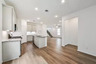 4210 Helmside Ln, Houston, TX 77053 - Photo 15
