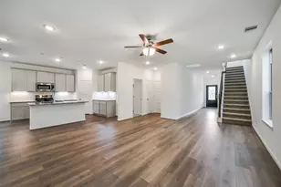 4210 Helmside Ln, Houston, TX 77053 - Photo 7