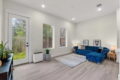 2906 Stevens Street, Houston, TX 77026 - Photo 9